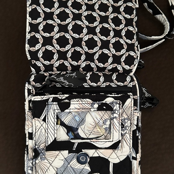 VERA BRADLEY CROSSBODY BAG - Picture 5 of 5